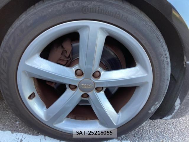 Audi A4 2009-09 8206368-11