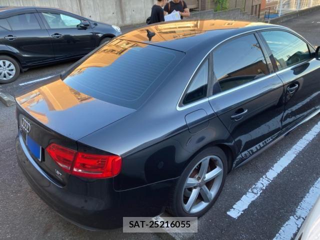 Audi A4 2009-09 8206368-4