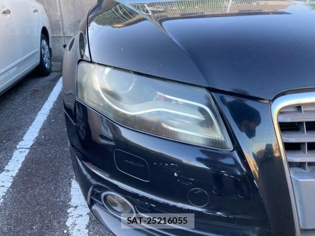 Audi A4 2009-09 8206368-5