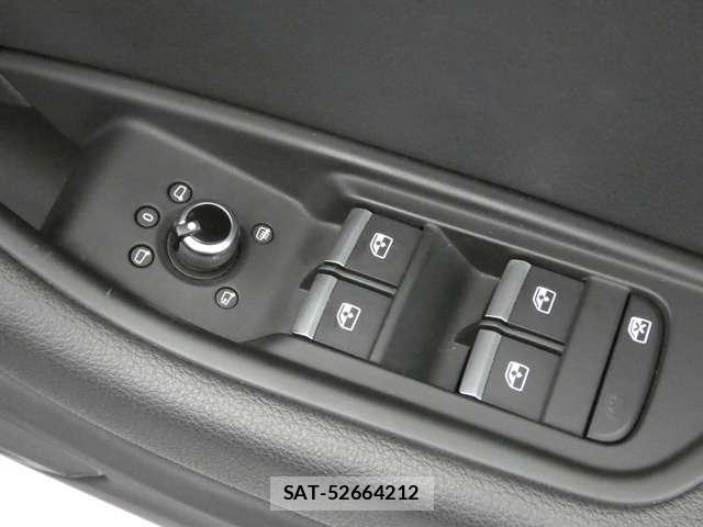 Audi A4 2019-09 8206366-25