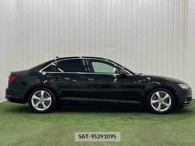 Audi A4 2019-06 8244640-14