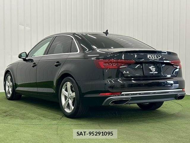 Audi A4 2019-06 8244640-16