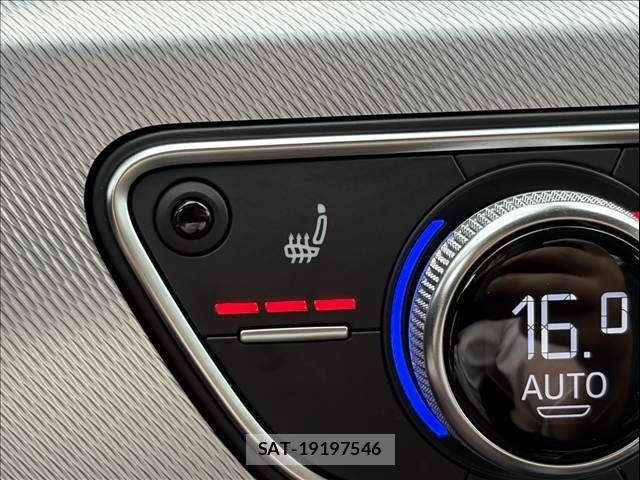 Audi A4 2019-08 8334894-3