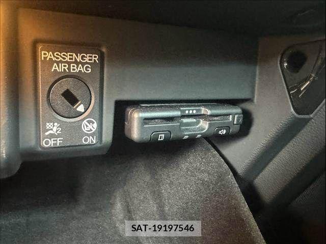 Audi A4 2019-08 8334894-6