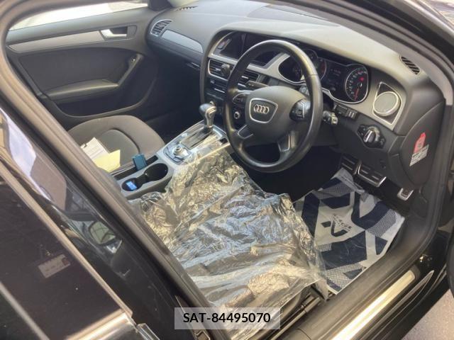 Audi A4 2013-03 8371444-8