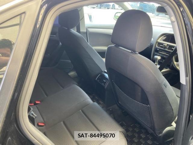 Audi A4 2013-03 8371444-10