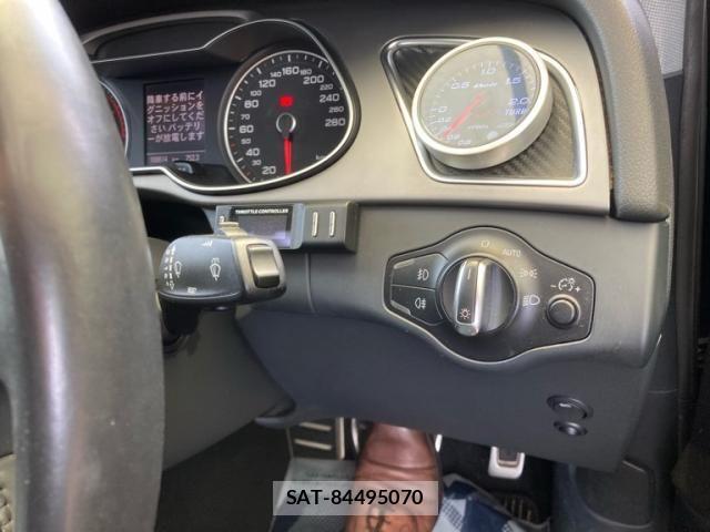 Audi A4 2013-03 8371444-18