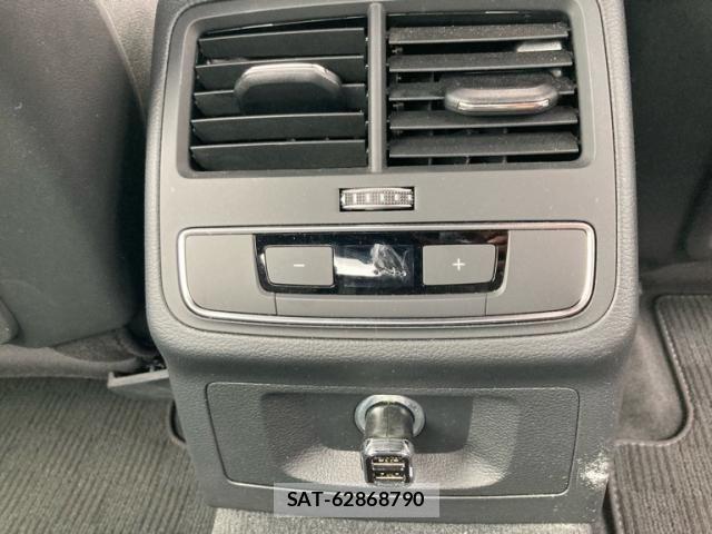 Audi A4 2019-09 8437767-10