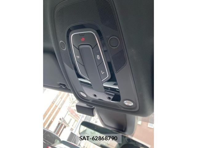 Audi A4 2019-09 8437767-24