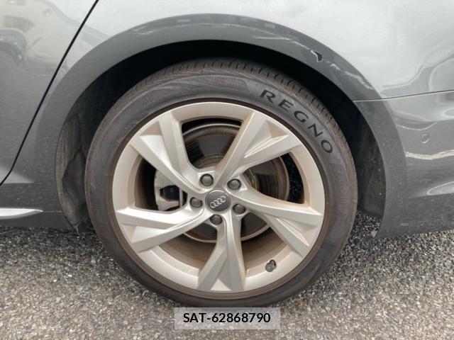 Audi A4 2019-09 8437767-6