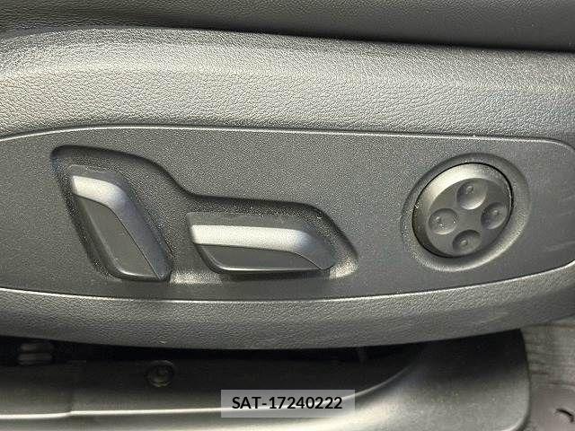 Audi A4 2022-06 8485039-9