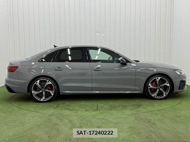 Audi A4 2022-06 8485039-17