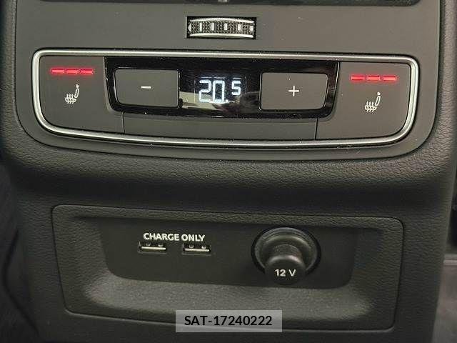 Audi A4 2022-06 8485039-4