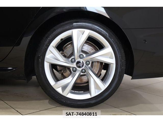 Audi A4 2021-10 8523604-13