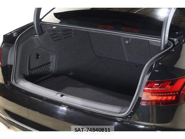 Audi A4 2021-10 8523604-7