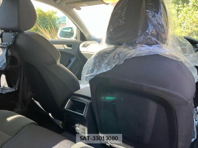 Audi A4 2008-11 8523605-11