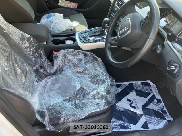 Audi A4 2008-11 8523605-15