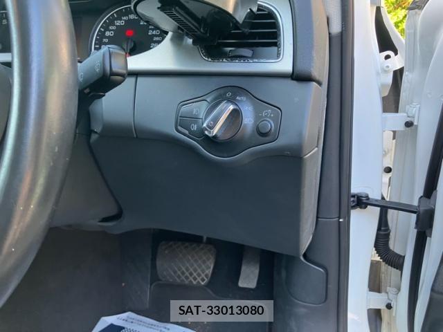 Audi A4 2008-11 8523605-17