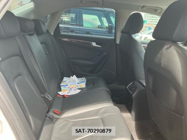 Audi A4 2010-02 8523607-13