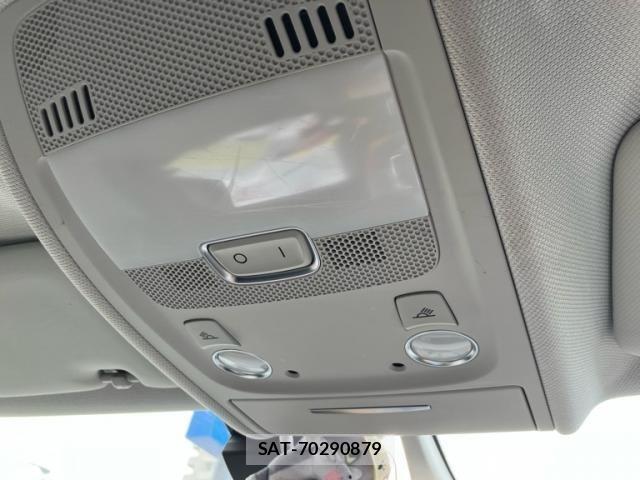 Audi A4 2010-02 8523607-26
