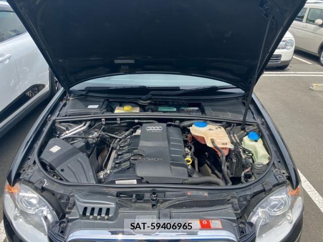 Audi A4 2008-03 8523608-9