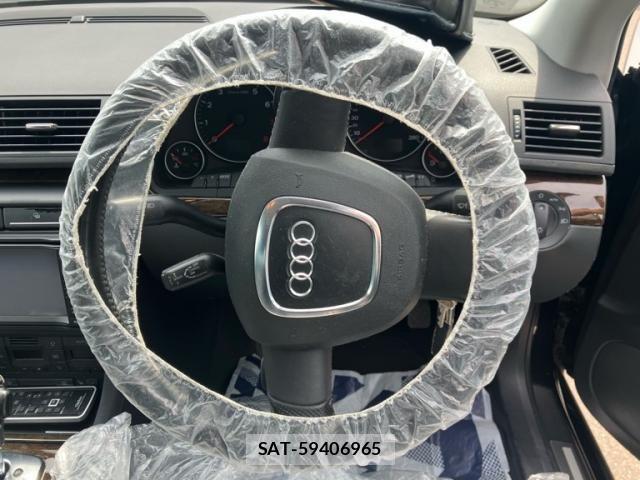 Audi A4 2008-03 8523608-19