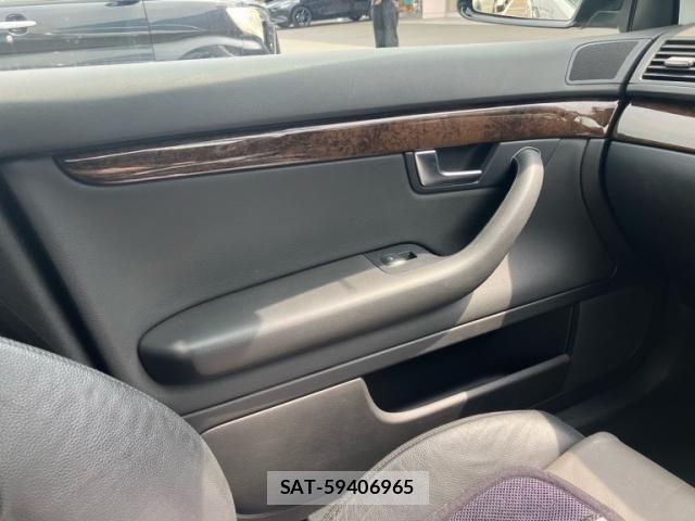 Audi A4 2008-03 8523608-20