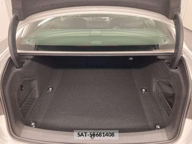 Audi A4 2019-12 8523602-23