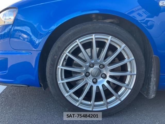 Audi A4 2007-03 8523603-9
