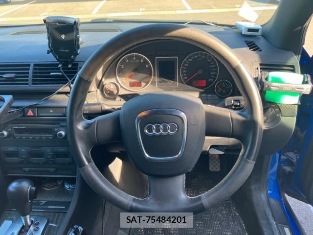Audi A4 2007-03 8523603-12