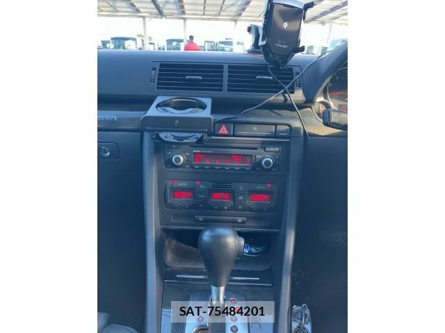 Audi A4 2007-03 8523603-14