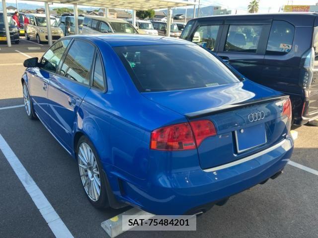 Audi A4 2007-03 8523603-6