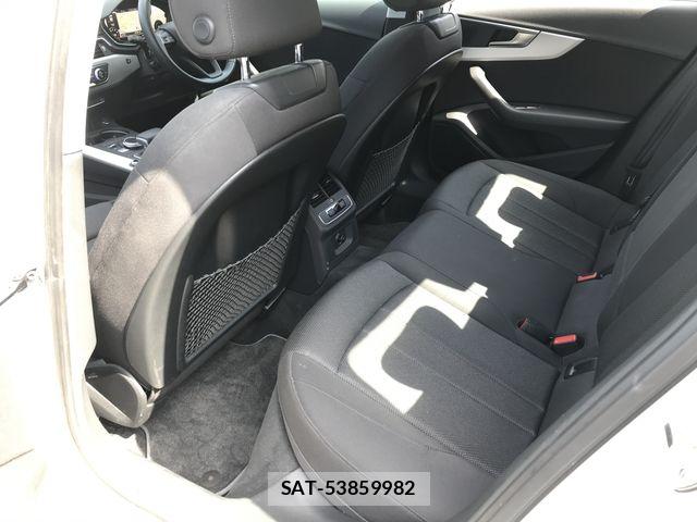 Audi A4 2016-03 8561189-15
