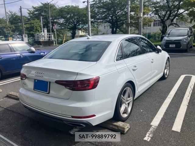 Audi A4 2019-10 8561187-2