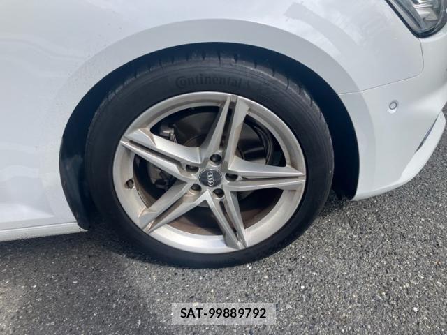 Audi A4 2019-10 8561187-7