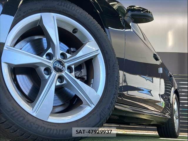 Audi A4 2023-06 8625851-18