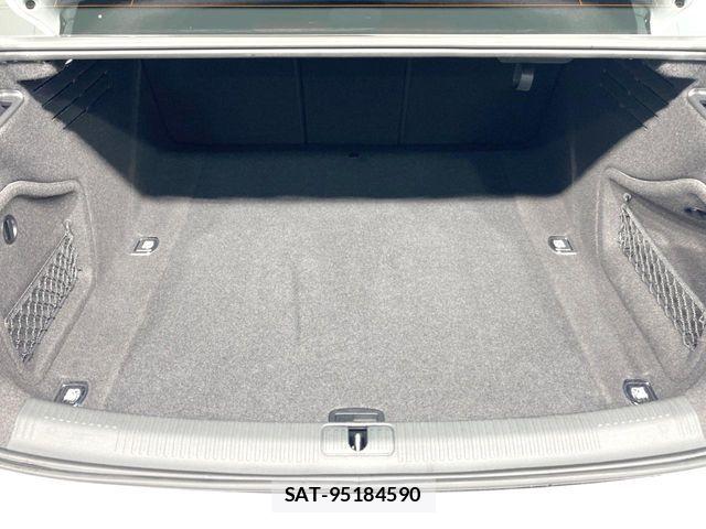 Audi A4 2021-03 8740563-12