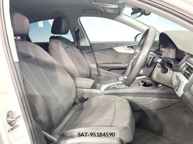 Audi A4 2021-03 8740563-8