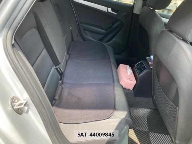 Audi A4 2011-06 8740565-9