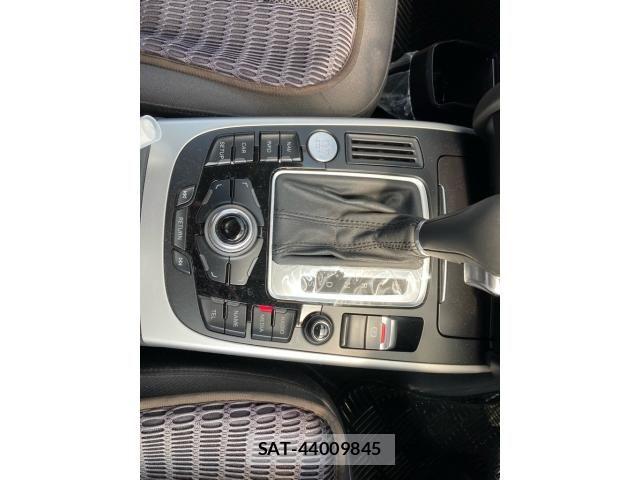 Audi A4 2011-06 8740565-16