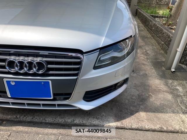 Audi A4 2011-06 8740565-3