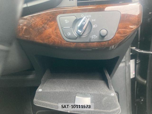 Audi A4 2016-06 8779536-11