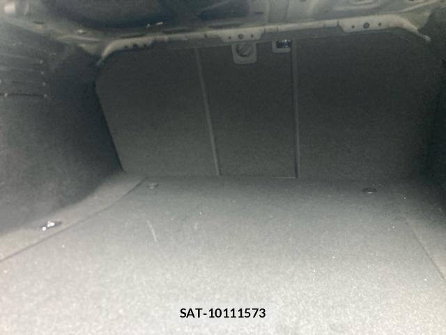 Audi A4 2016-06 8779536-18