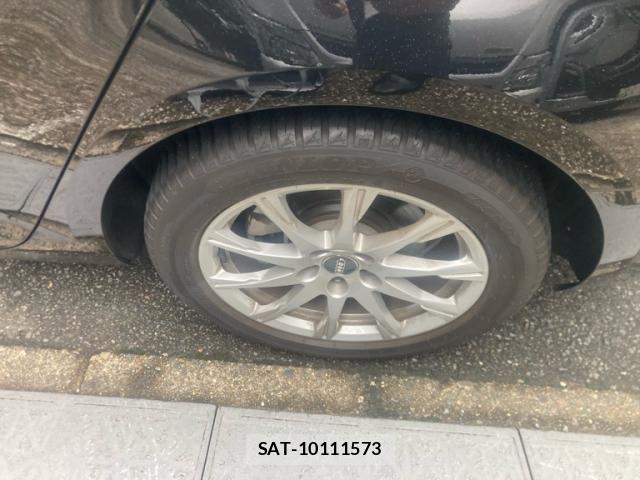 Audi A4 2016-06 8779536-4