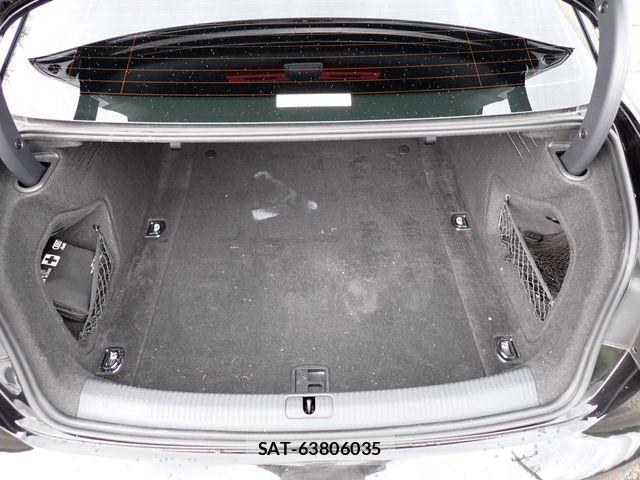 Audi A4 2016-11 8779533-23