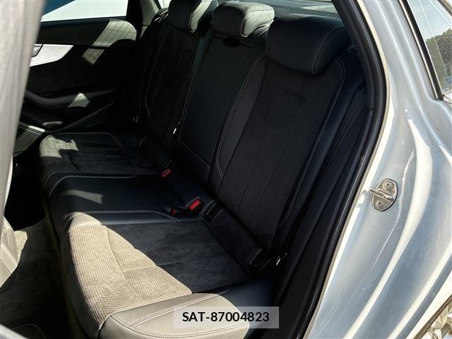 Audi A4 2021-03 8779535-16