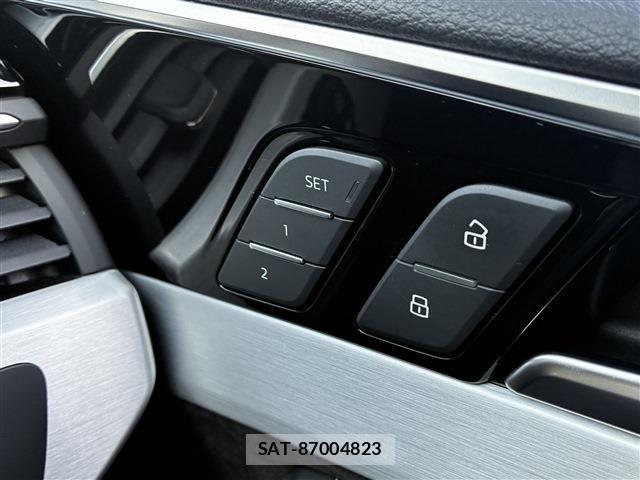 Audi A4 2021-03 8779535-23