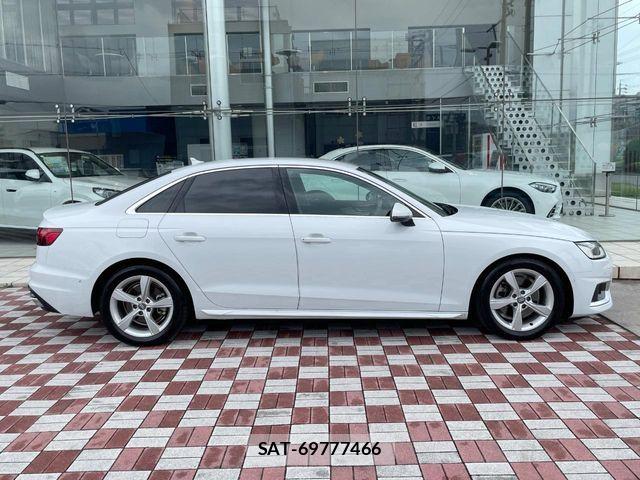 Audi A4 2020-10 8779537-18
