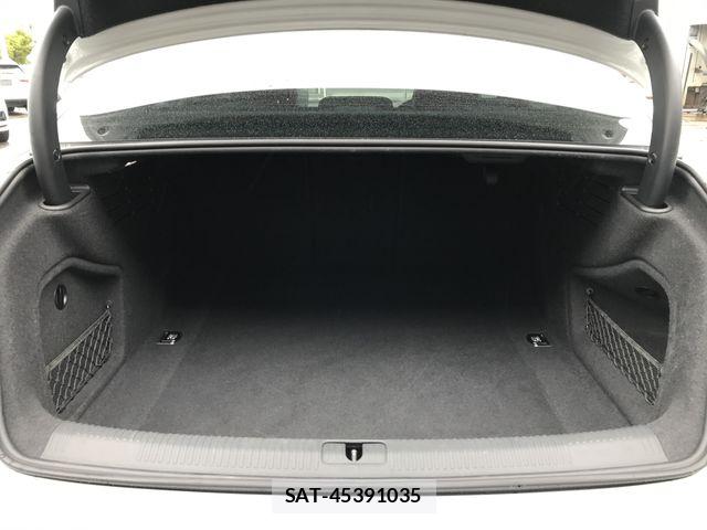 Audi A4 2020-03 8795295-16