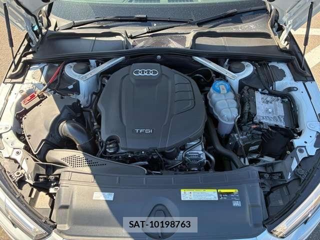 Audi A4 2018-07 8827900-9